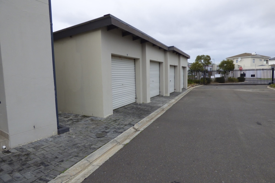 2 Bedroom Property for Sale in Parklands North Western Cape